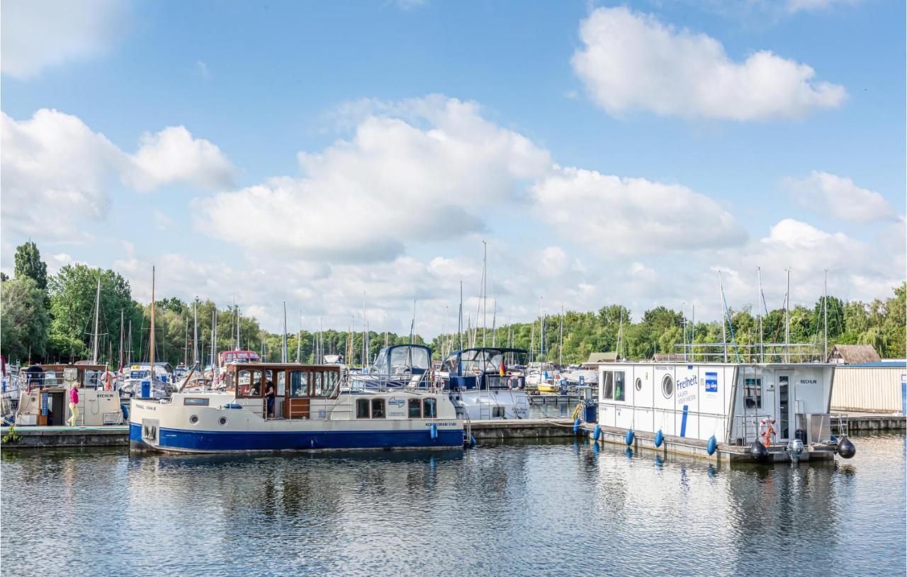 Nice Apartment In Rechlin With House Sea View Eksteriør bilde